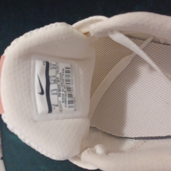 NWOT - Picture 4 of 6